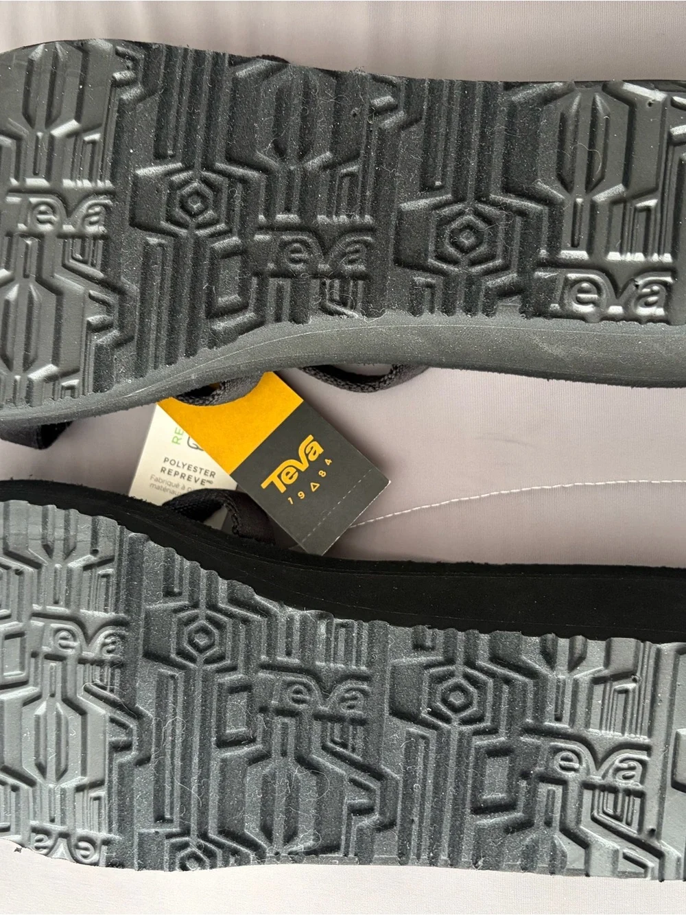 Teva Mush Women’s Madalyn Black Flip Flops 9